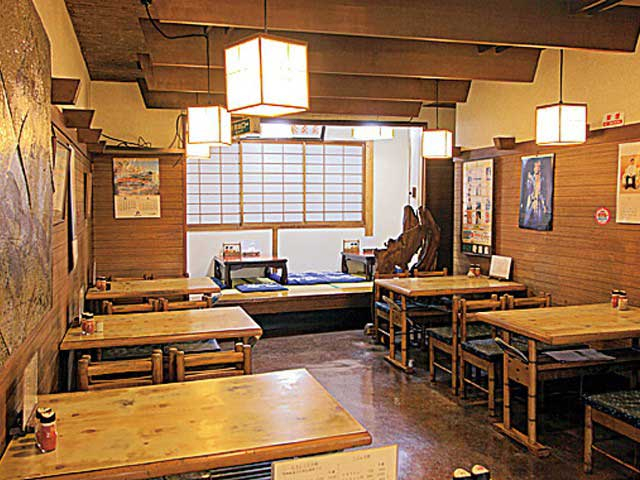 【名古屋×味噌煮込みうどん】まことや