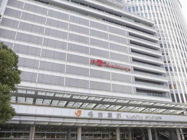 1.駅前エリアと駅西エリアに分かれる