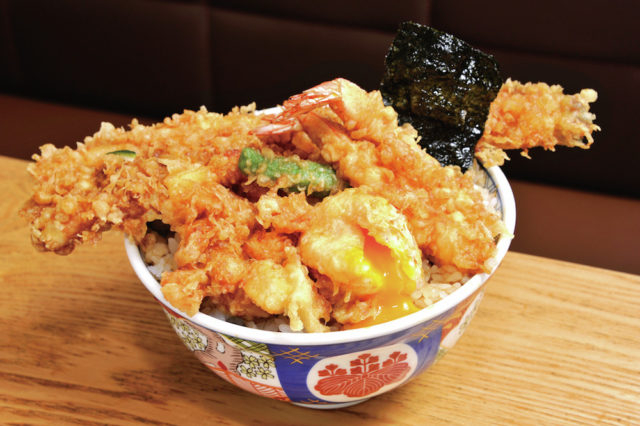 【日本橋×ランチ】カラッとサクサク揚げたて天丼「天丼 金子半之助」
