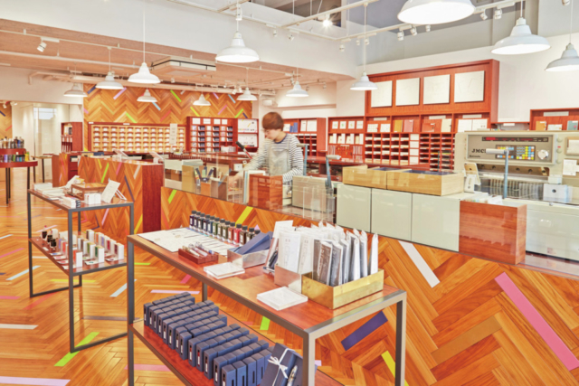 “たのしく、書く人。”のための文具ショップ「カキモリ〈蔵前〉」