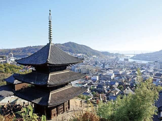 【尾道×観光】寺×坂×海の町 ベストオブ尾道の景色に見入る「天寧寺海雲塔」