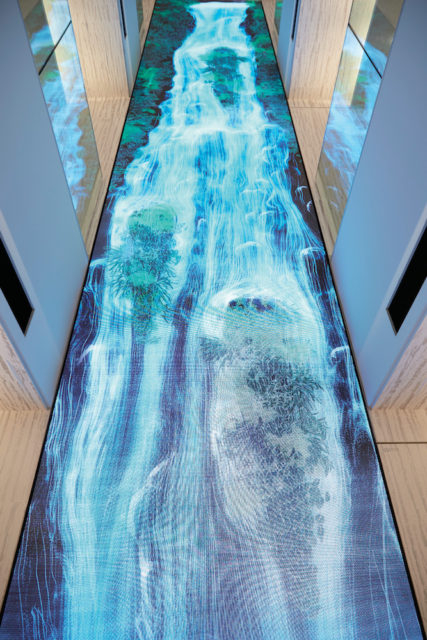 ショップ以外もチェック!