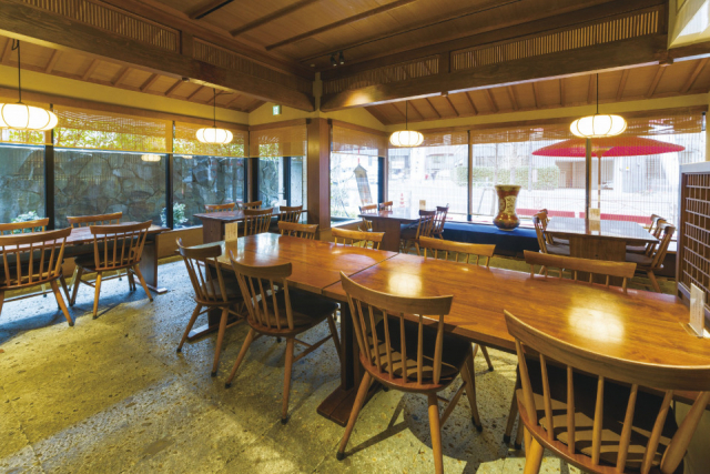 とろろ満喫のランチバイキング「浅草むぎとろ本店」