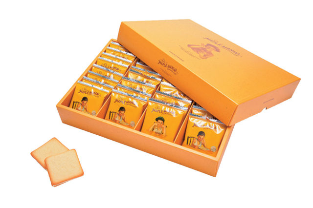 16:00 東京観光のしめくくりは東京駅の人気みやげをゲットしよう