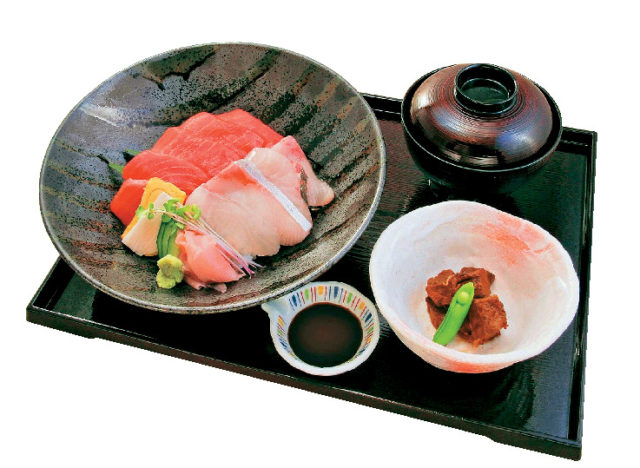 近大卒の魚と紀州の恵み 近畿大学水産研究所 銀座店