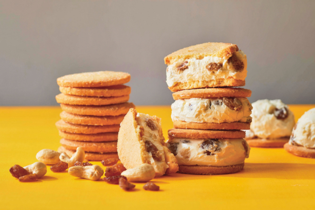 now on Cheese♪のレアチーズサンド