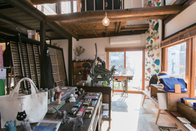 【尾道観光×立ち寄り】尾道らしいアートな体験「活版カムパネルラ」