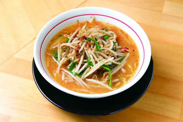 辛さが選べる台湾ラーメンは食感もモヤシも◎「台湾ラーメン江楽 名駅店」