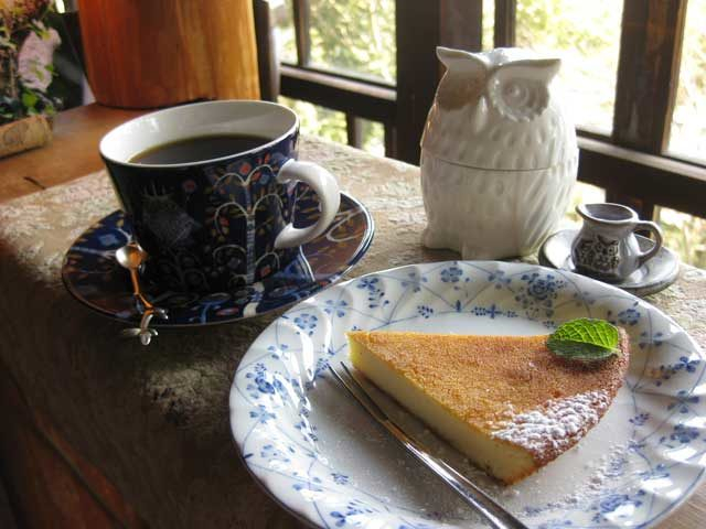 【広島・尾道×坂道カフェ】ツタに覆われたお屋敷カフェ「梟の館」