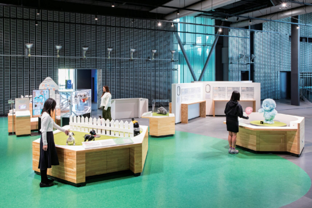 ハロー! ロボット