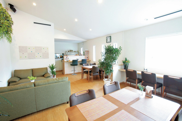 カジュアルな朝食を気軽に楽しむ「キッチン&カフェ PASTIS」