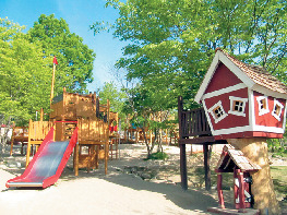 プリンス・ウィリアムズ・パーク 屋内・記念樹の杜屋外あそび場