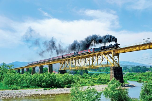 土・日曜、祝日中心に1日1往復