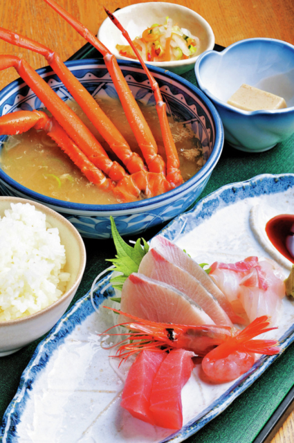 【富山・黒部漁港×漁港メシ】魚の駅ならではの新鮮な魚が味わえる「できたて館レストラン航海灯」