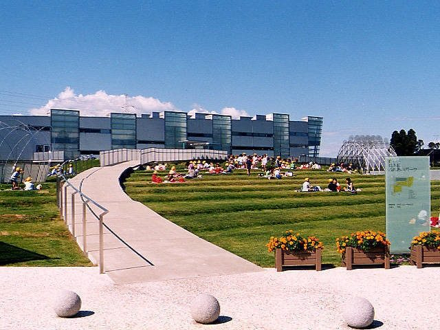 射水市大島絵本館