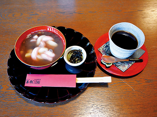 心なごむ和風カフェ「珈琲茶房 善哉」