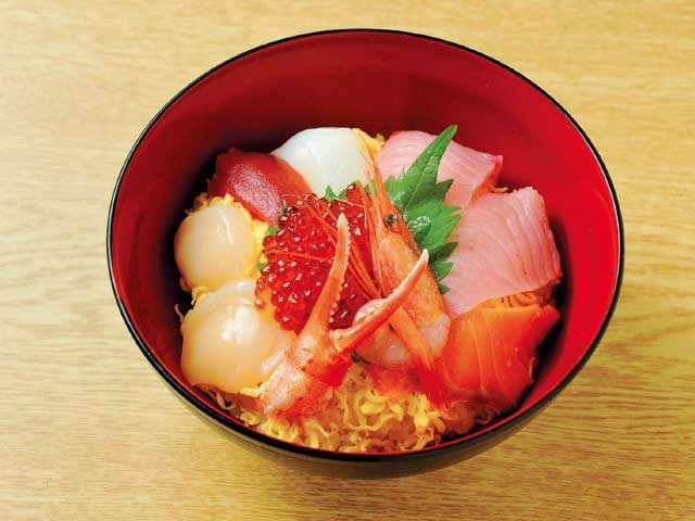 新湊きっときと市場もチェック!