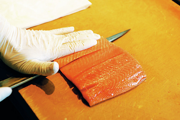 工場で職人技をチェック!