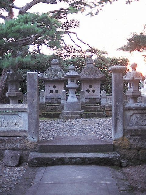 春日山林泉寺