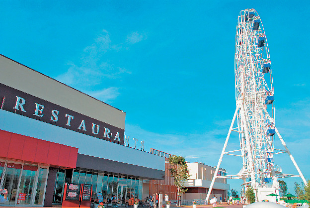 北陸みやげも買い物三昧「三井アウトレットパーク 北陸小矢部」