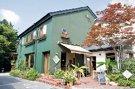 ナチュラル空間で楽しむカラダが喜ぶヘルシー料理「Natural Cafeina」