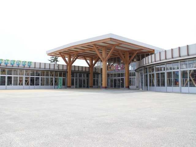 【鳥海ブルーライン絶景ドライブ×ランチ&お土産】庄内と秋田県の観光情報を発信「にかほ市観光拠点センター 「にかほっと」」