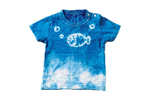 【南軽井沢の手作り体験×藍染め】鮮やかに染め上げた藍染めアイテム「霧下織工房」