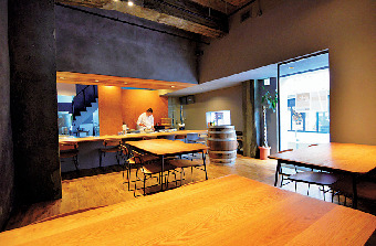 ワイン&ダシ場 さんろくまる