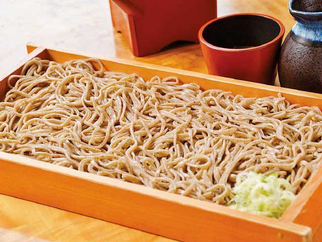そば処 寿屋の板そばを堪能