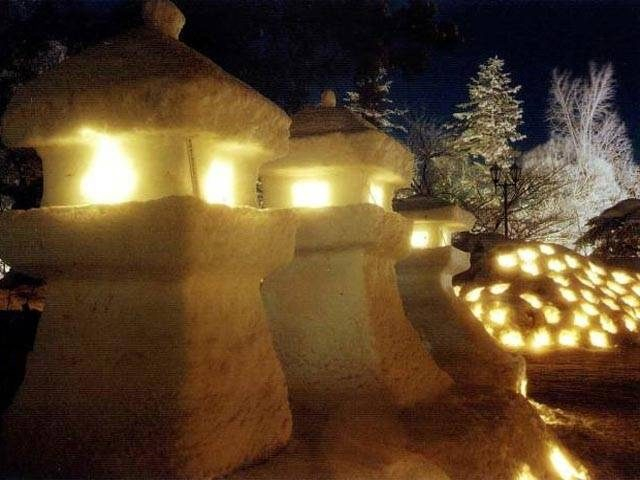上杉雪灯篭まつり