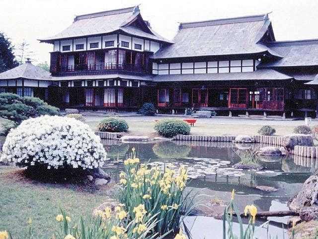 ランチはココで♪ 風雅な伯爵邸で郷土料理を「上杉伯爵邸」