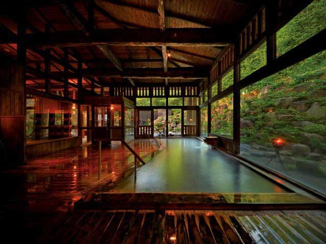 蔵王の自然を身近に感じる宿 多彩な風呂で温泉三昧を楽しもう「蔵王国際ホテル」