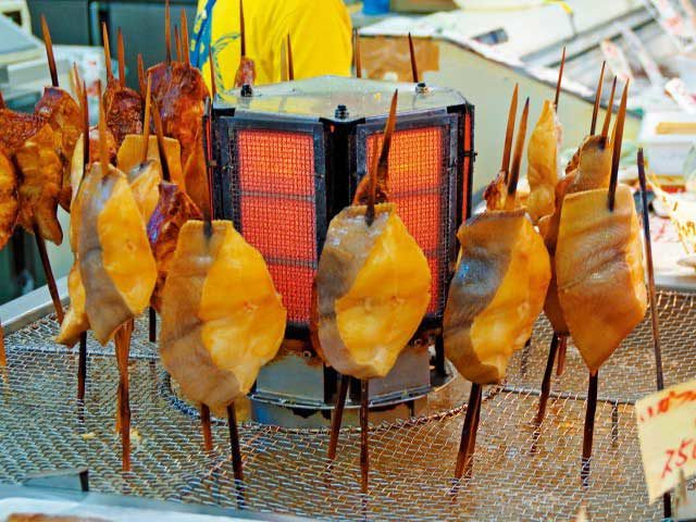 【鳥海ブルーライン絶景ドライブ×ランチ&お土産】森と海に抱かれた道の駅「道の駅 鳥海 ふらっと」