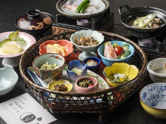 旅籠風情を残す老舗宿「深山荘高見屋」