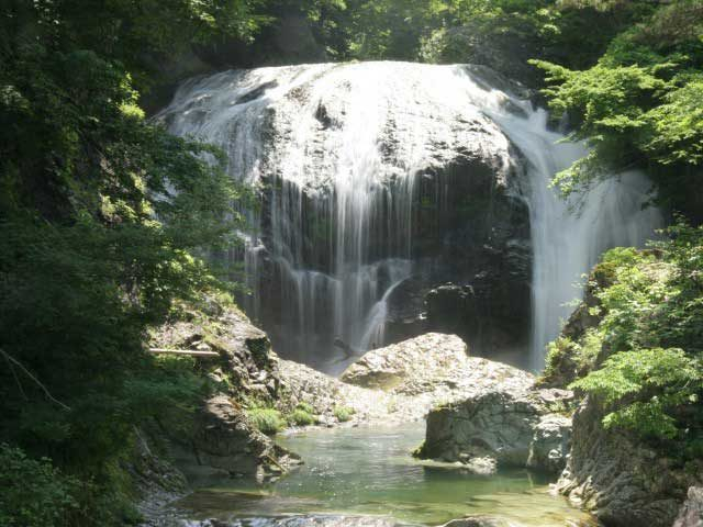 関山の大滝