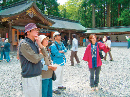 もっと詳しくなれる「彌彦観光ぼらんてぃあガイド」