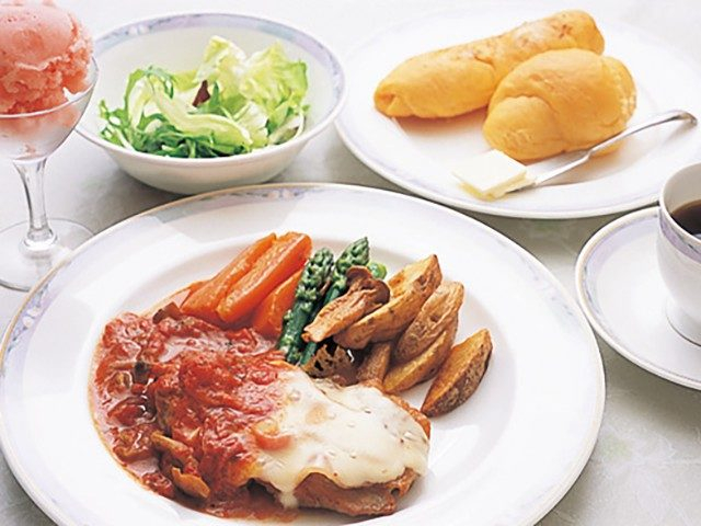 デセールカワウチ