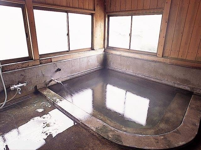 【福島×日帰り温泉】レジャー客にも便利な共同浴場「弘法の湯」