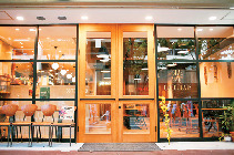 スイーツもお酒も楽しめるカフェ「GIVE ME CHOCOLATE」