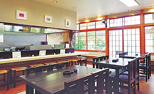 【旧軽井沢のランチスポット】老舗の職人技を駆使した旬素材の天ぷらを堪能「天布良 万喜」