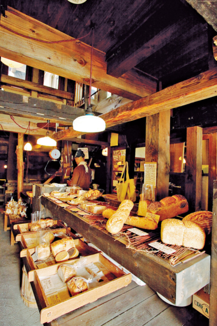 信州の自然が見える!? 天然酵母パン「ルヴァン信州上田店」