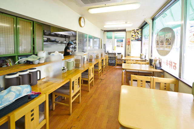 【ふくしま円盤餃子の美味い店】らーめん石狩