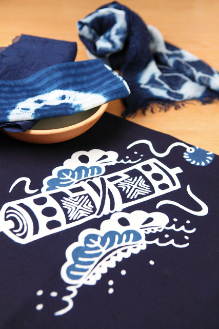 【島根・出雲市駅周辺×観光】深みのある藍色に心がなごむ「長田染工場」