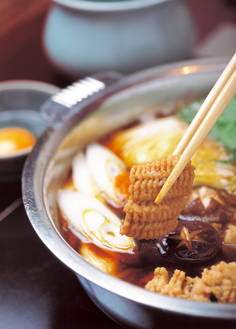 【高松×瀬戸内の幸】生けすから揚げたばかりの穴子を名物のすきやき鍋で「天勝」