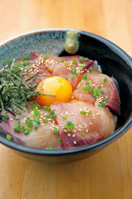 【高松×瀬戸内の幸】毎朝市場で仕入れた魚介が自慢のセルフスタイルの海鮮食堂「海鮮食堂じゃこや」