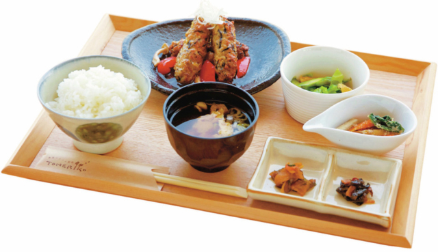 【新潟×農園レストラン】旬の地元野菜と米はシンプルに味わいたい「農園のカフェ厨房 TONERIKO」<新潟タウン>