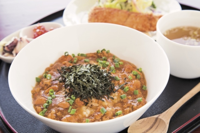 【ウトロの名物グルメ】Cafe Bar Music GVO