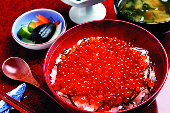 駅前で立ち寄りやすい海鮮料理が評判の店「石田屋」