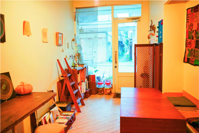 【新潟タウン・カミフル×グルメ】香り高くヘルシーな玄米おにぎり「むすびや百」