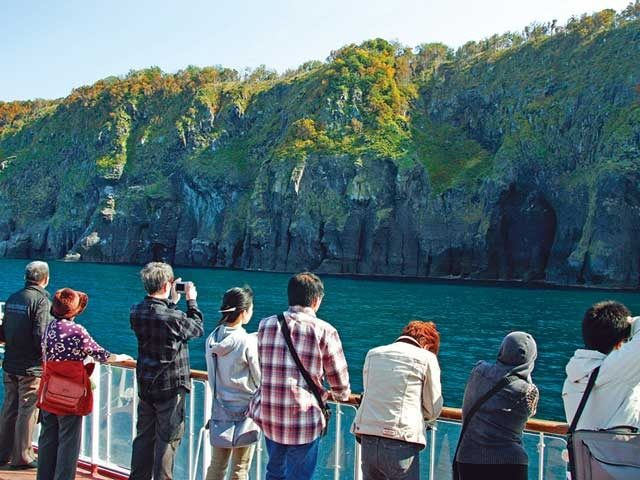 知床半島クルーズ